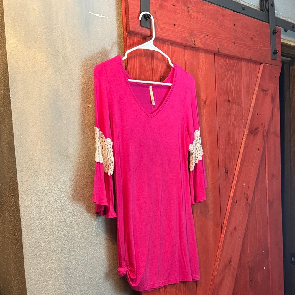Voll Style Fuchsia Tunic with Lace Details